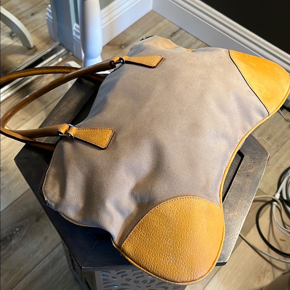🛑 1 hour sale. Prada, Tan & brown, leather trim and corners w/ canvas, w… - Picture 12 of 16